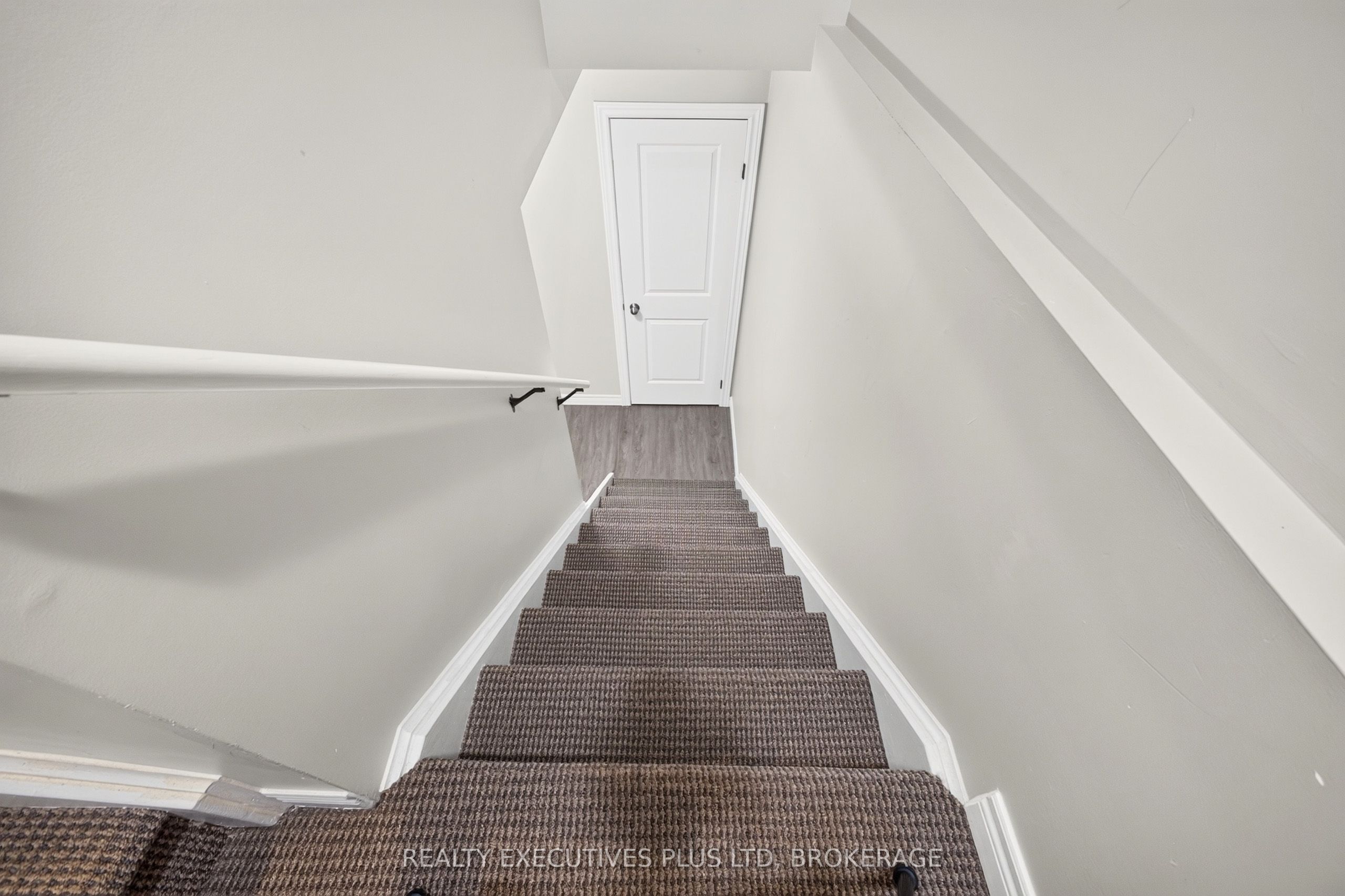 43 Kerman Avenue 9 Property Photo 41