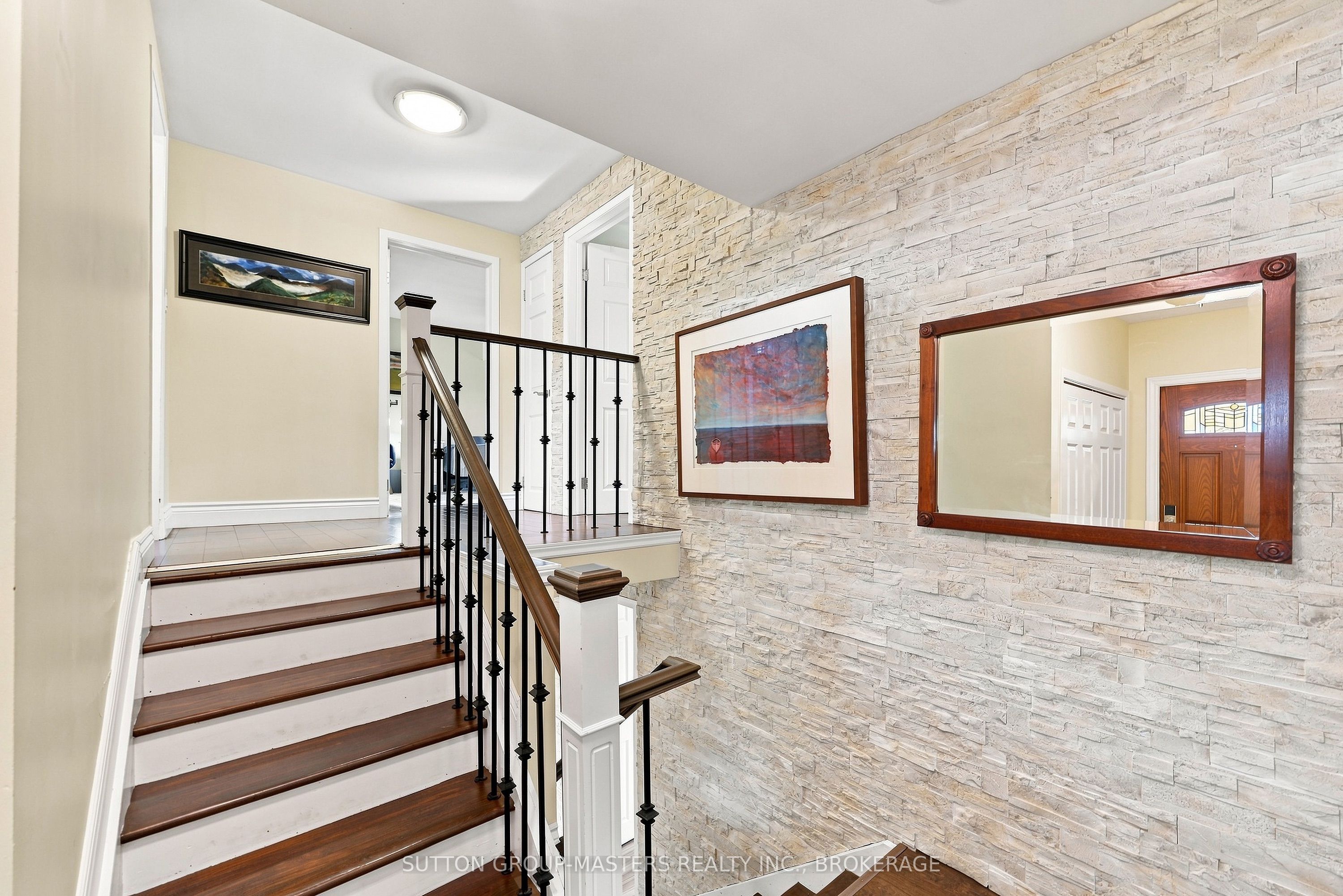 732 Centre Street Property Photo 17