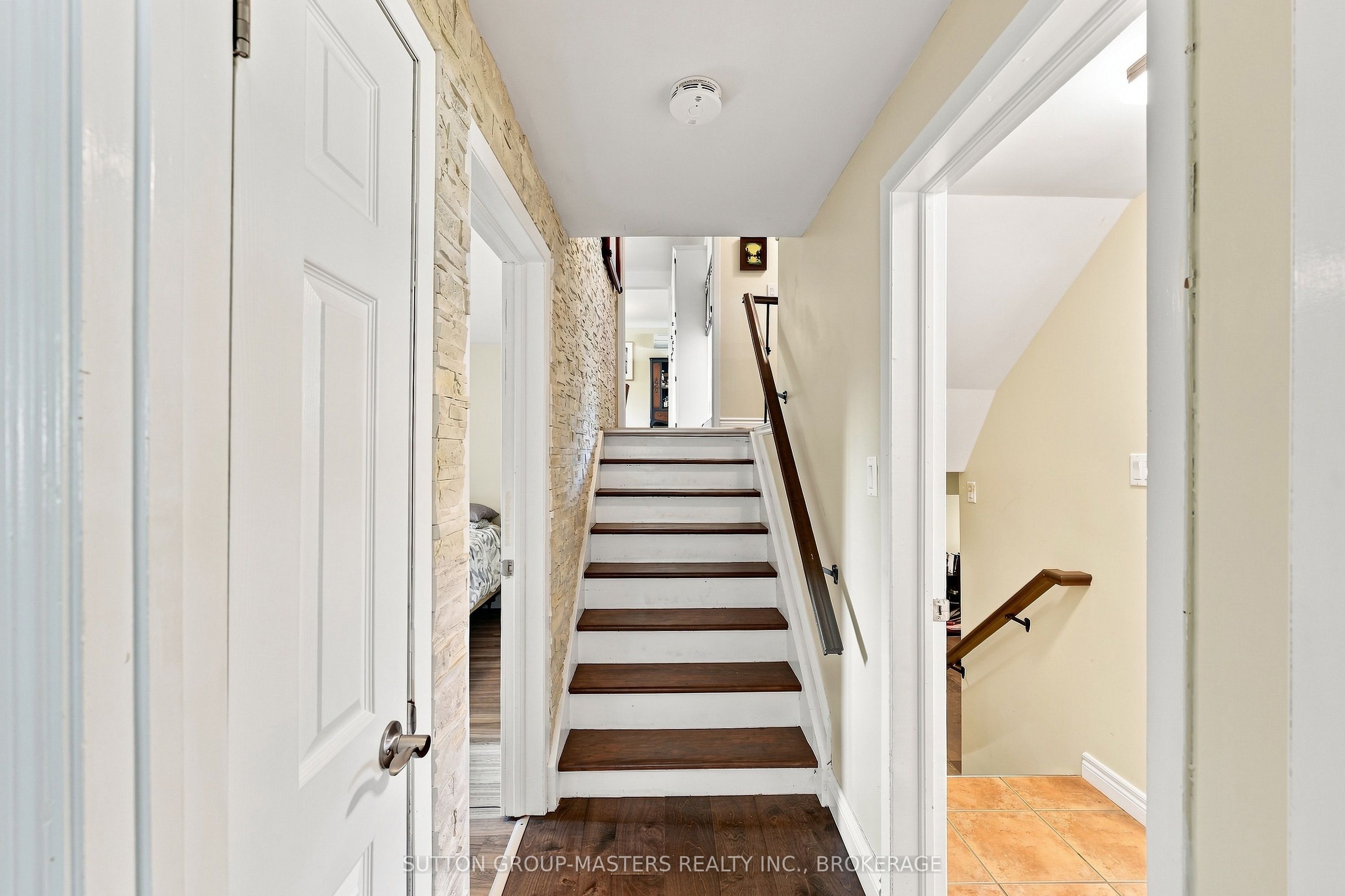 732 Centre Street Property Photo 39
