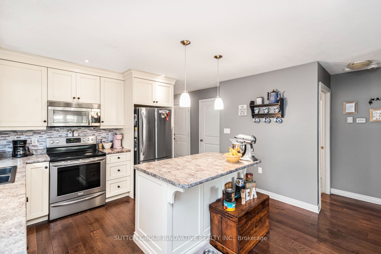 70 Postma Drive Property Photo 12
