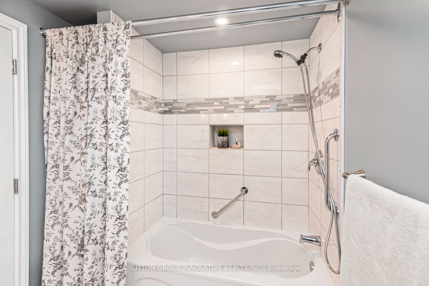 70 Postma Drive Property Photo 30