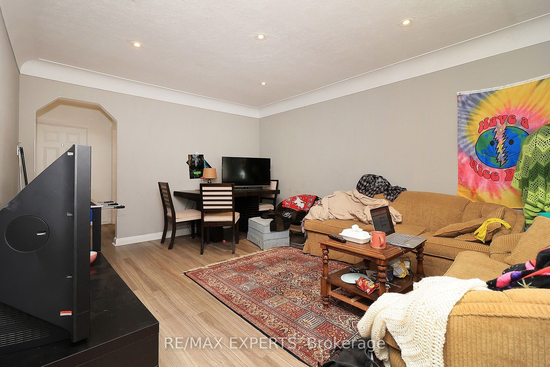 127 Whitney Avenue Property Photo 6