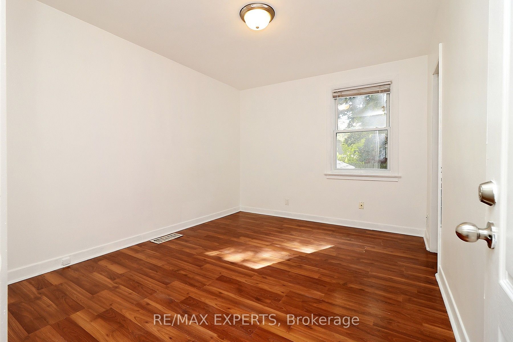 127 Whitney Avenue Property Photo 12