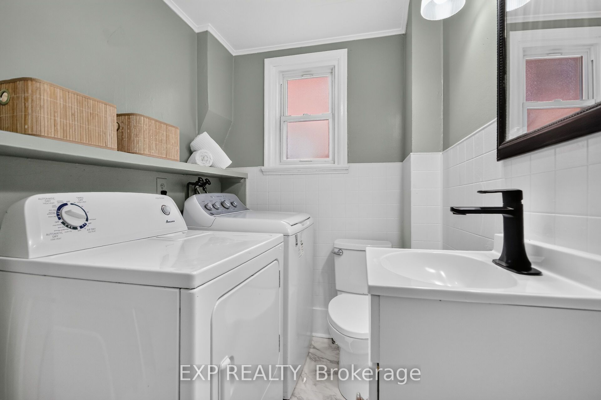 86 Daniel Street N Property Photo 15
