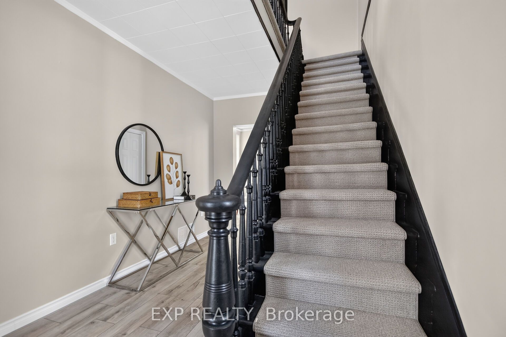 86 Daniel Street N Property Photo 18