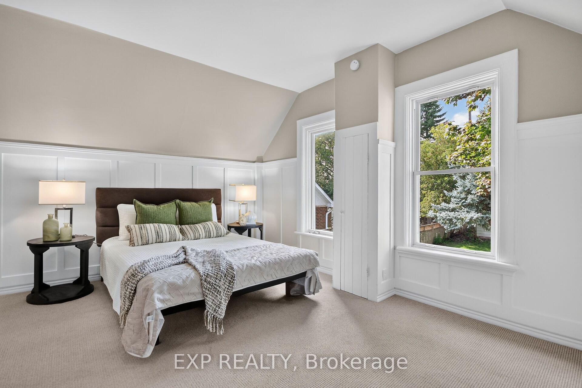 86 Daniel Street N Property Photo 22