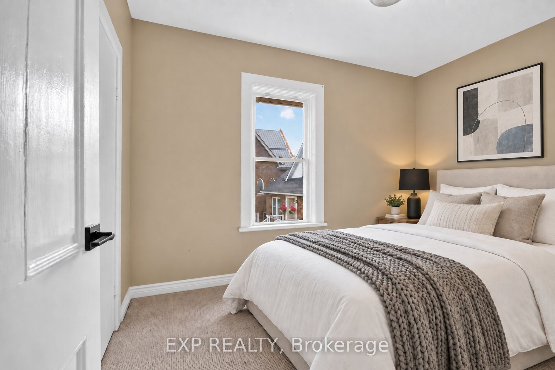 86 Daniel Street N Property Photo 30