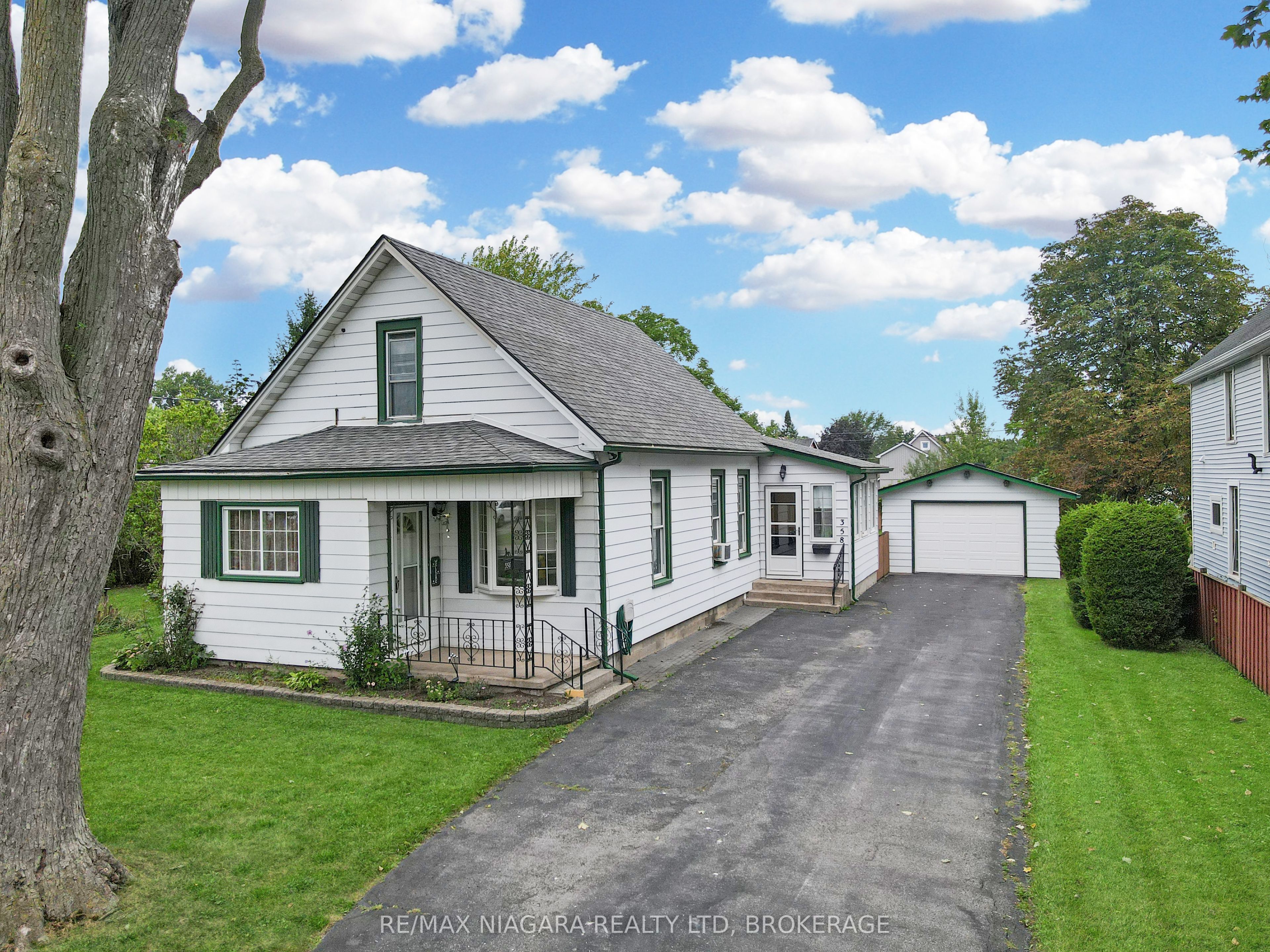 358 Phipps Street Property Photo 1