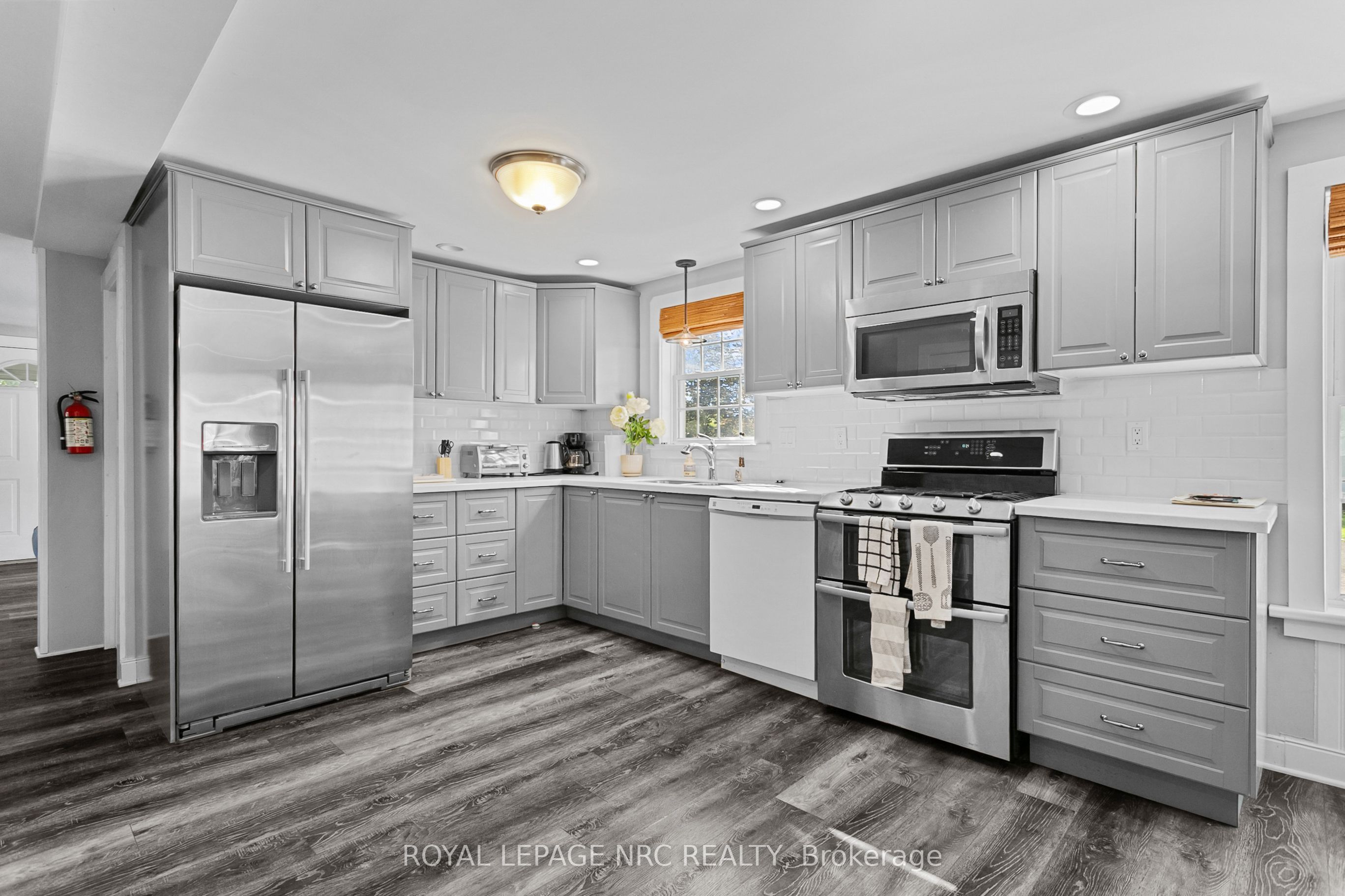 351 Eastwood Avenue Property Photo 8