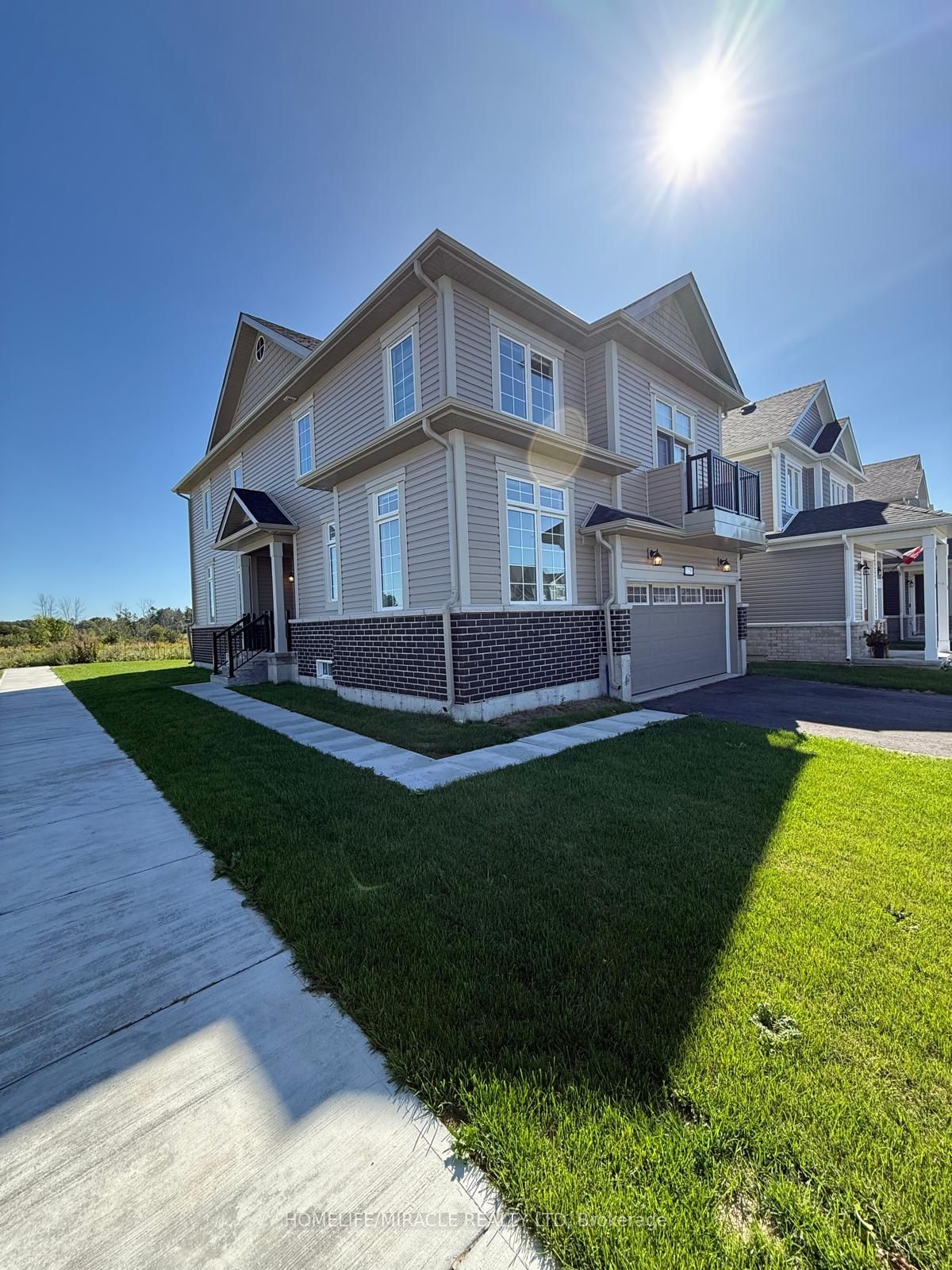 128 Oakmont Drive Property Photo 1