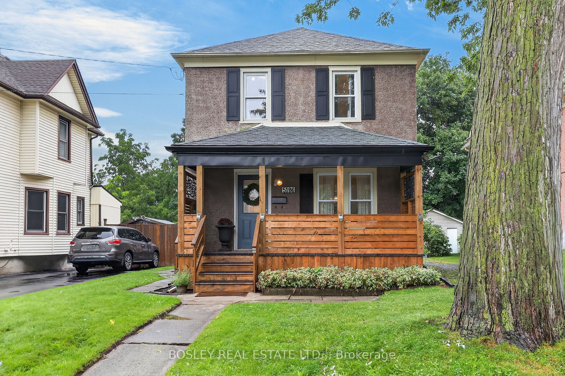 5186 Mcglashan Crescent