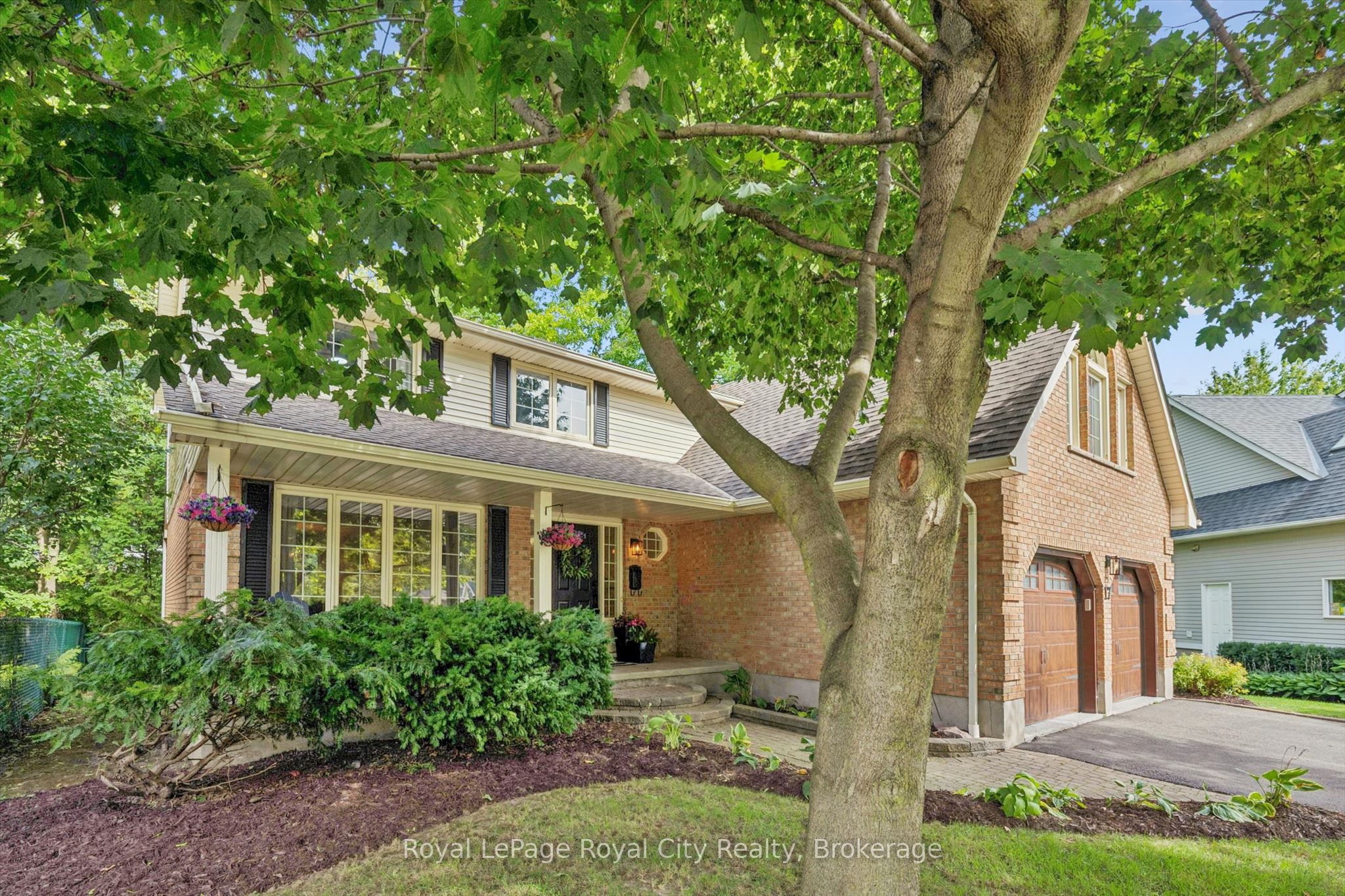 17 Sugarbush Place Property Photo 2