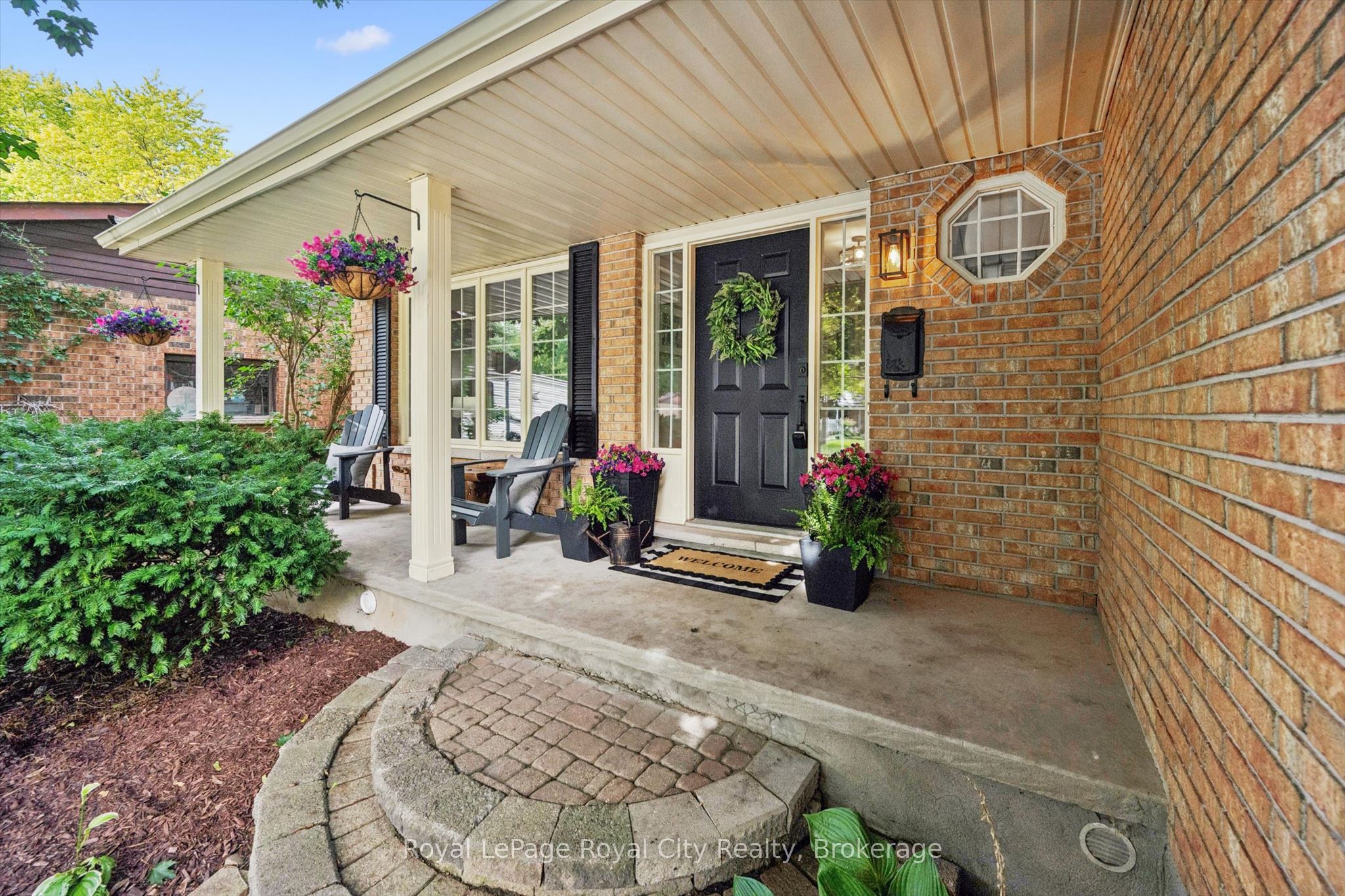 17 Sugarbush Place Property Photo 3