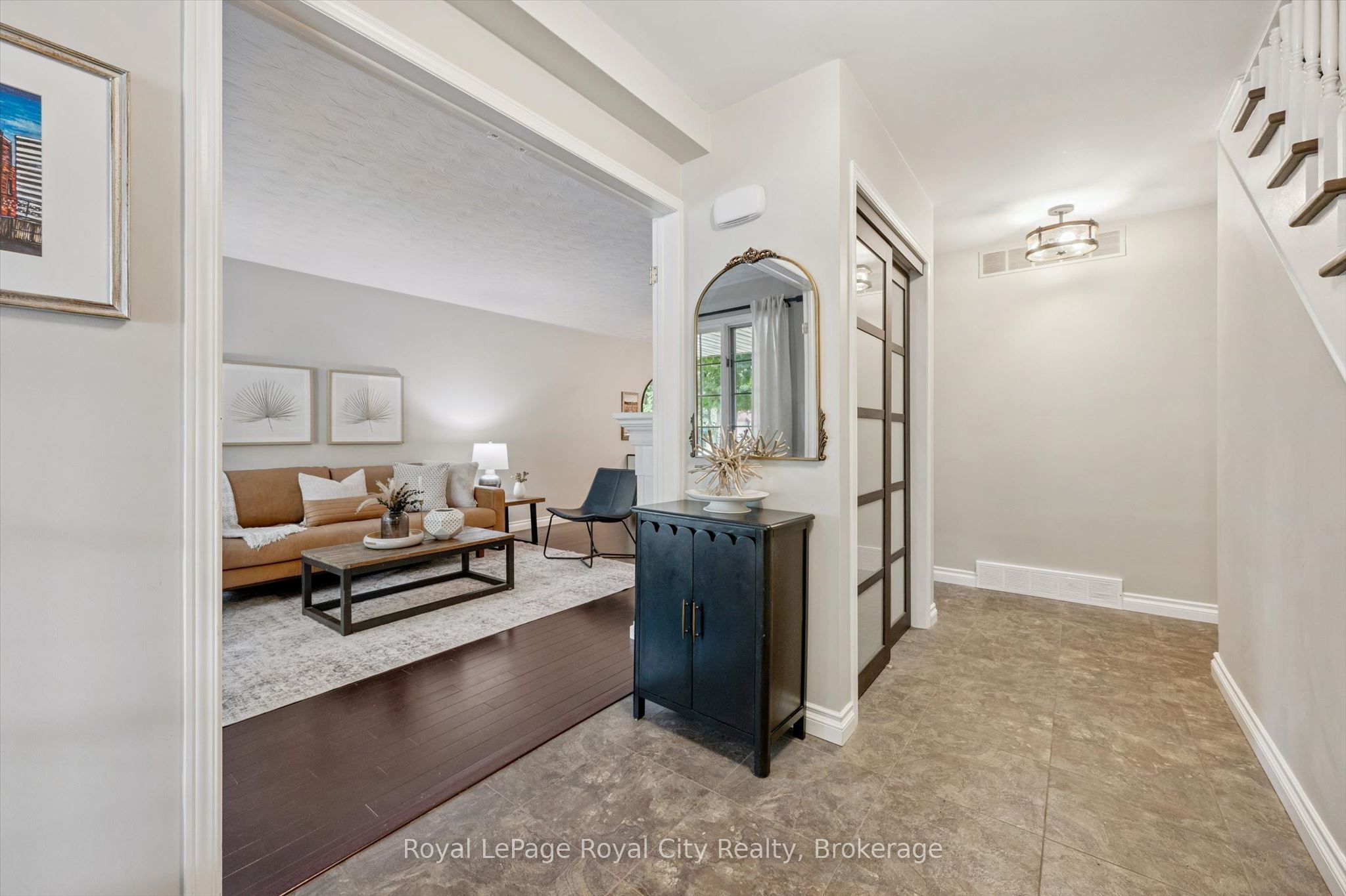 17 Sugarbush Place Property Photo 5
