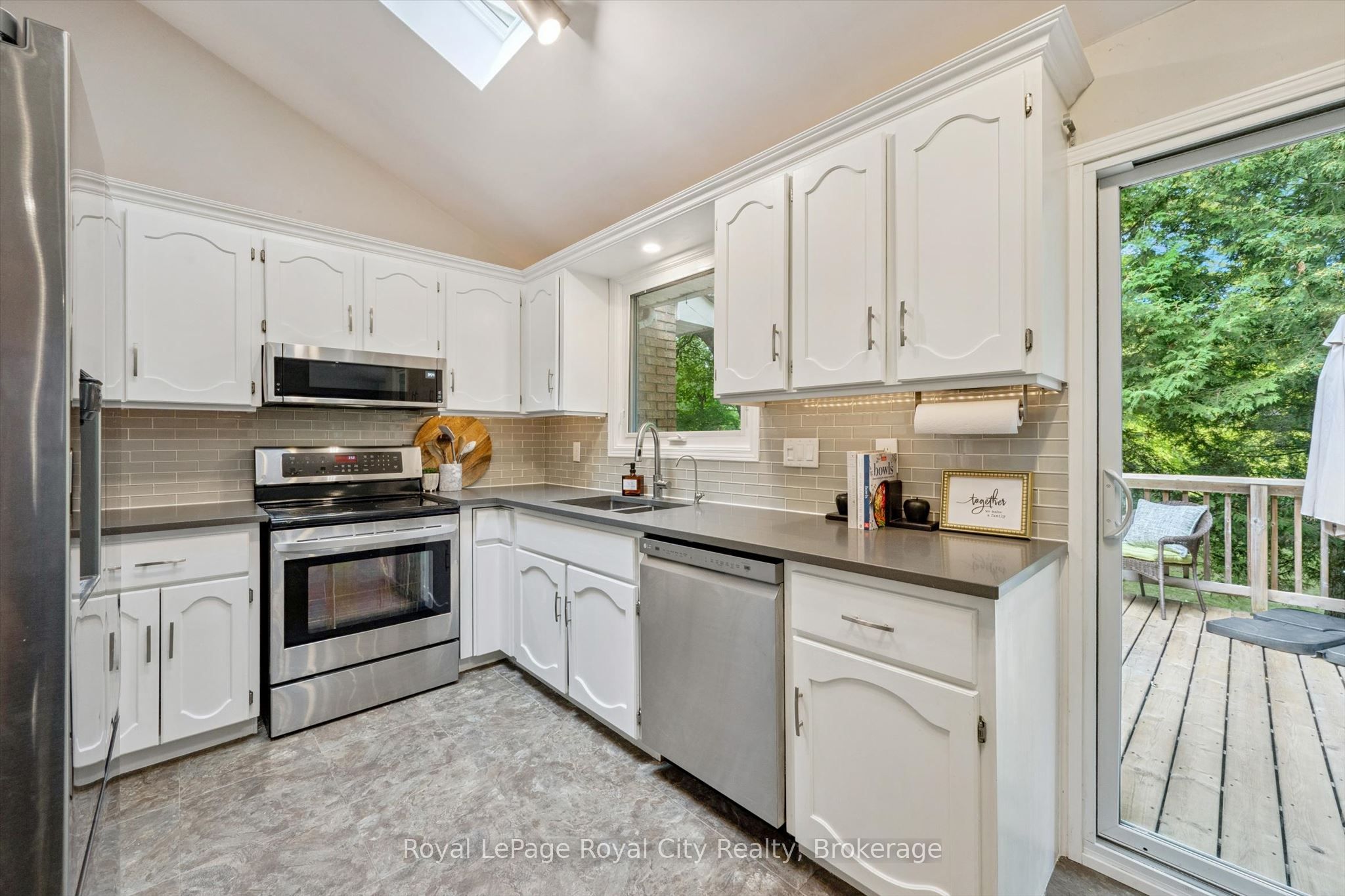 17 Sugarbush Place Property Photo 16