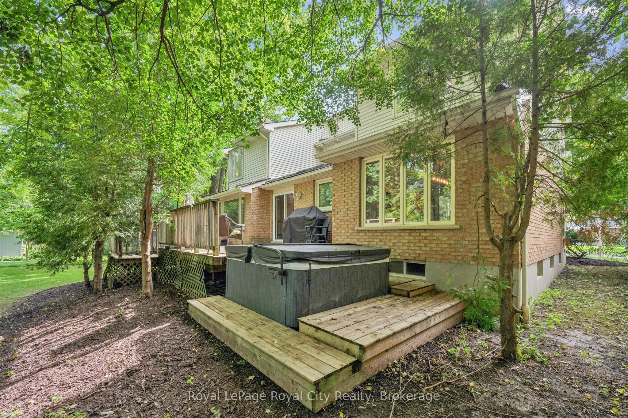 17 Sugarbush Place Property Photo 32