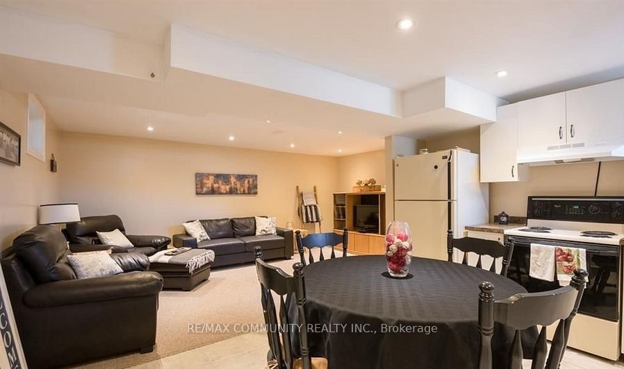 166 St. Lawrence Drive Property Photo 34