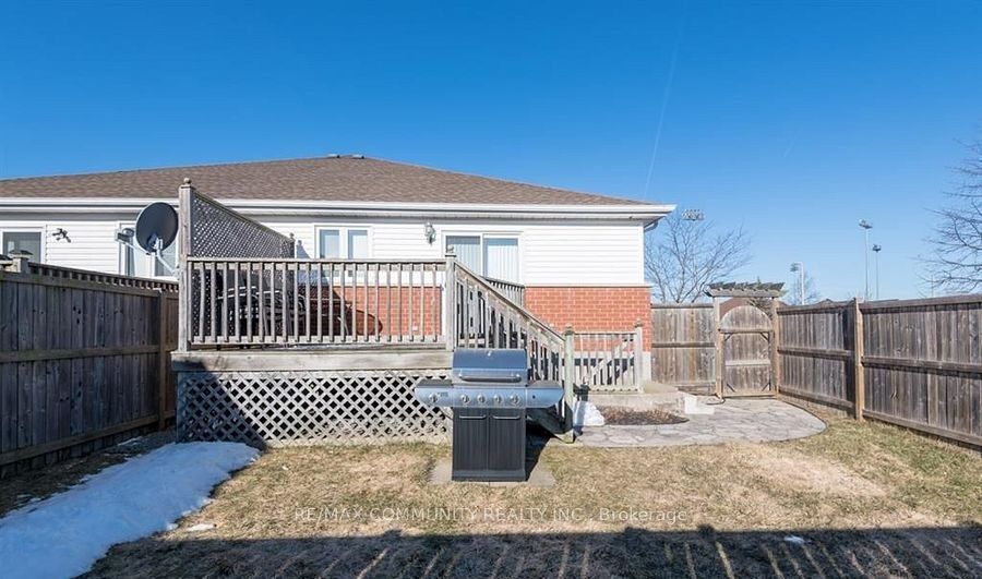 166 St. Lawrence Drive Property Photo 38