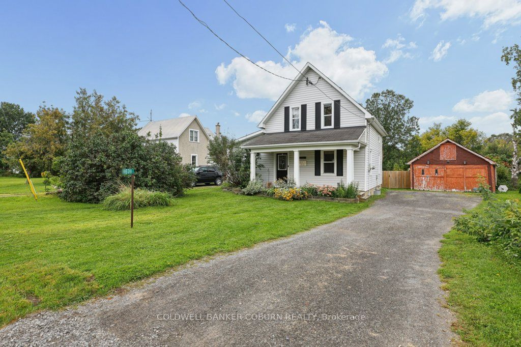 6674 FOURTH LINE Road S Property Photo 1