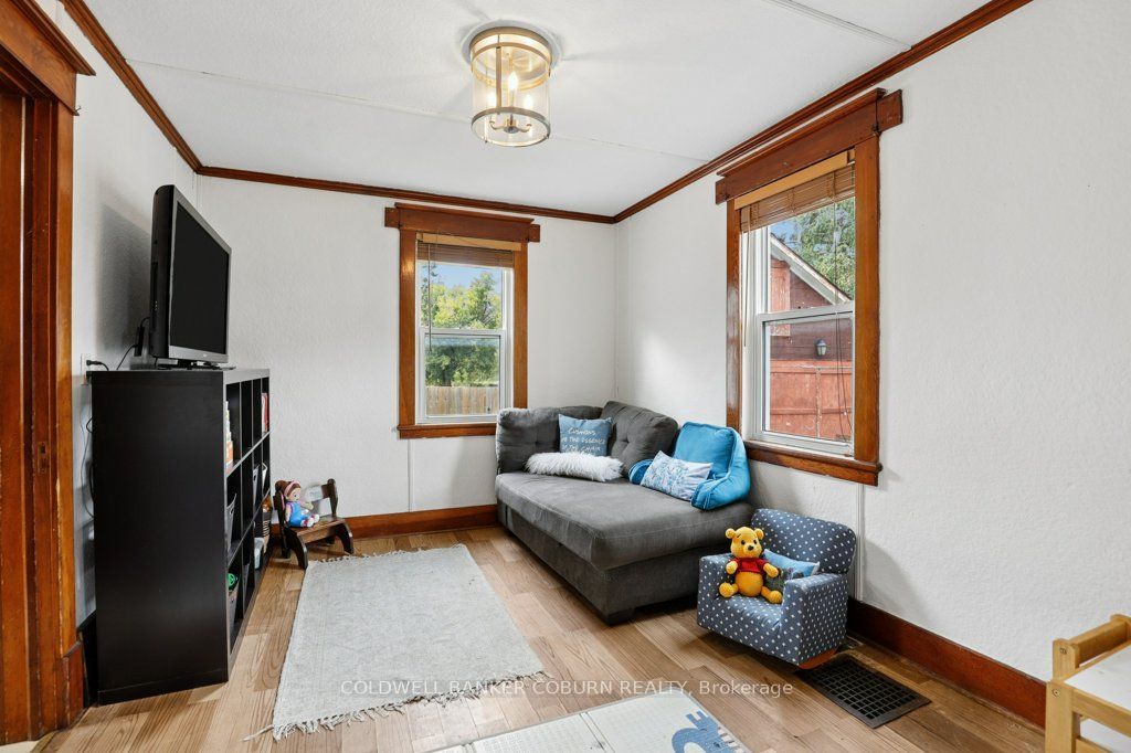 6674 Fourth Line Road S Property Photo 16
