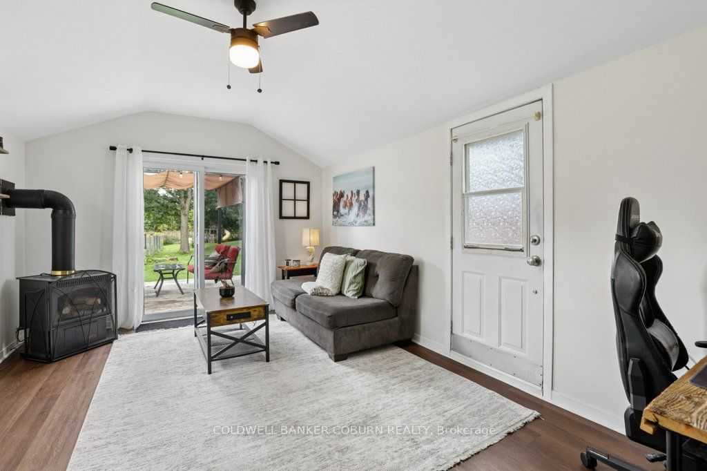 6674 Fourth Line Road S Property Photo 23