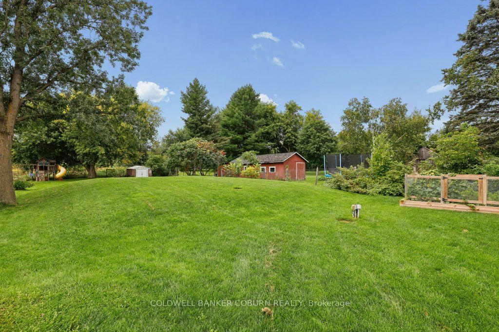 6674 Fourth Line Road S Property Photo 34