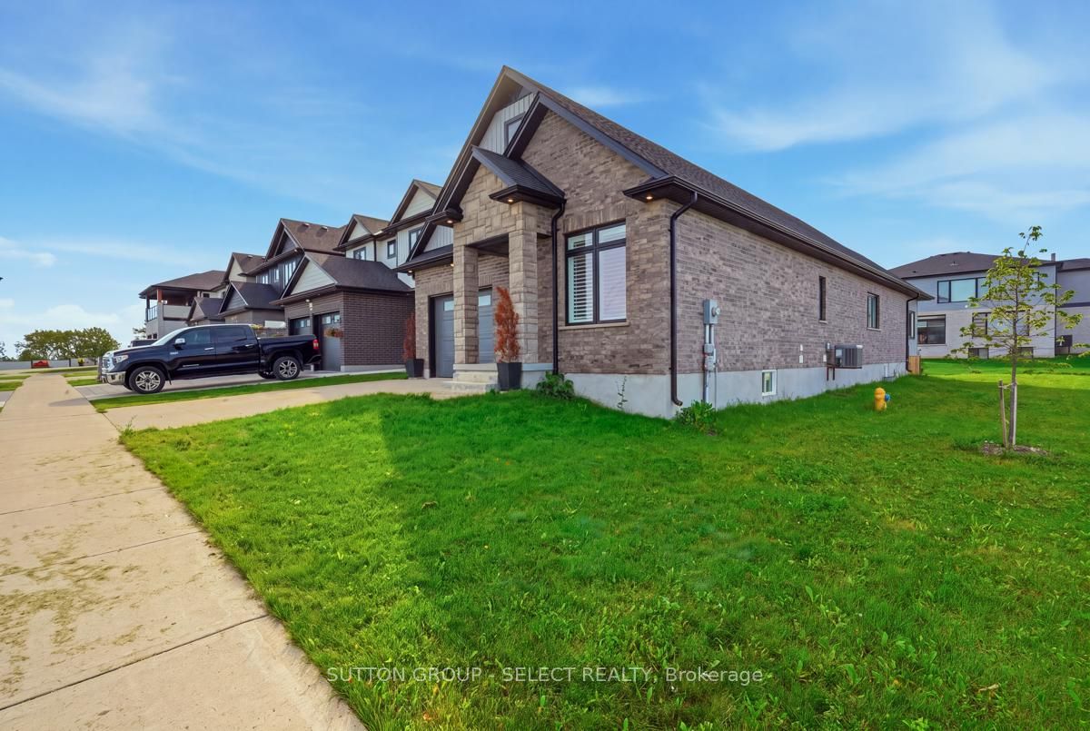 2671 Kettering Place Property Photo 2