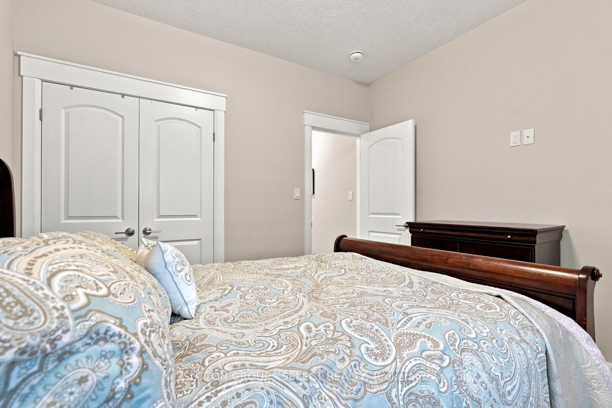 2671 Kettering Place Property Photo 24