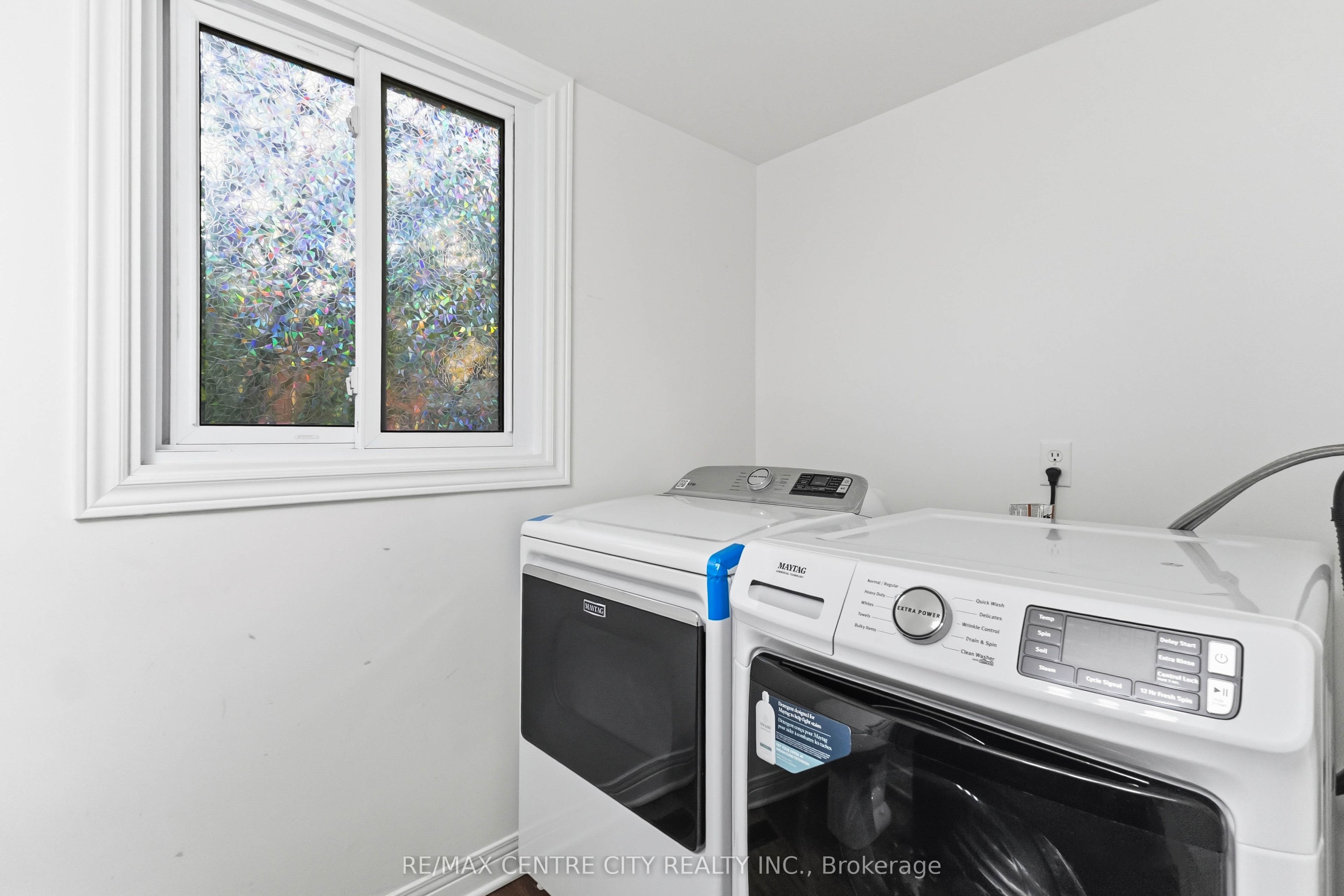 683 Windermere Road 16 Property Photo 21