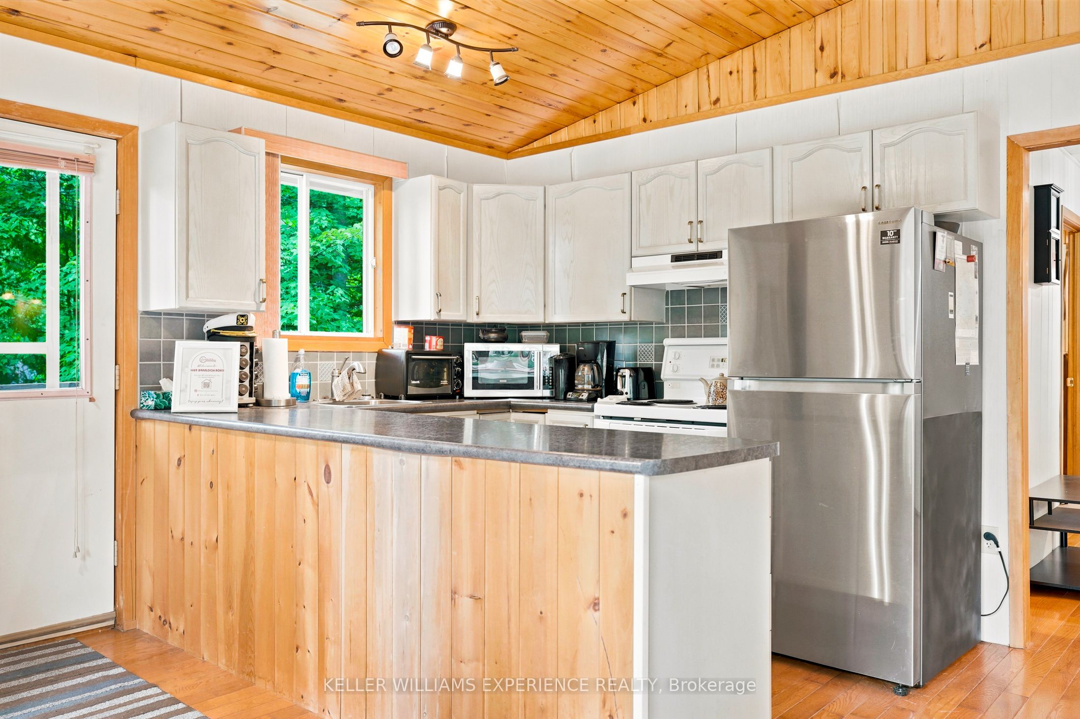1689 Braeloch Road Property Photo 12