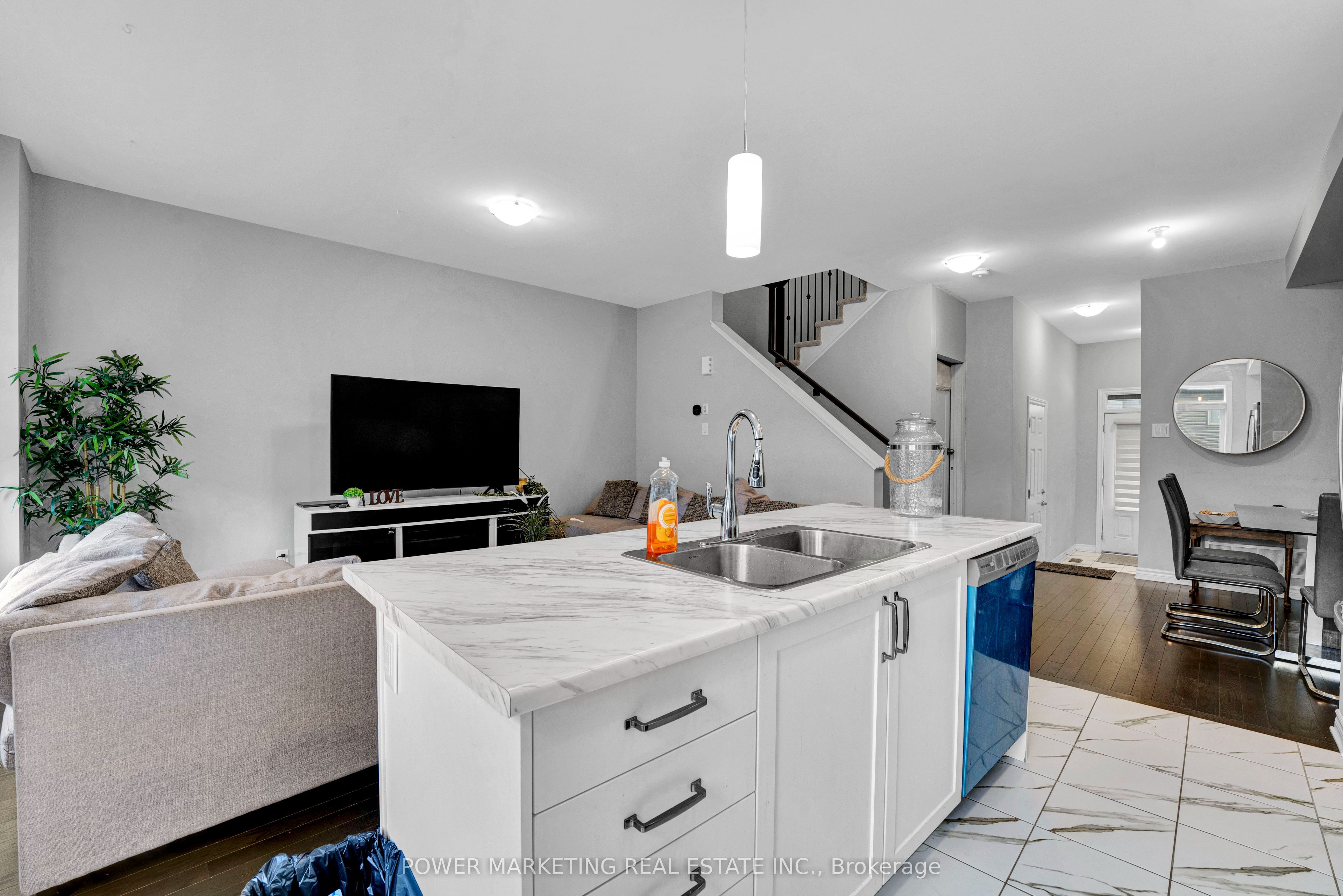 20 Atop Lane Property Photo 14