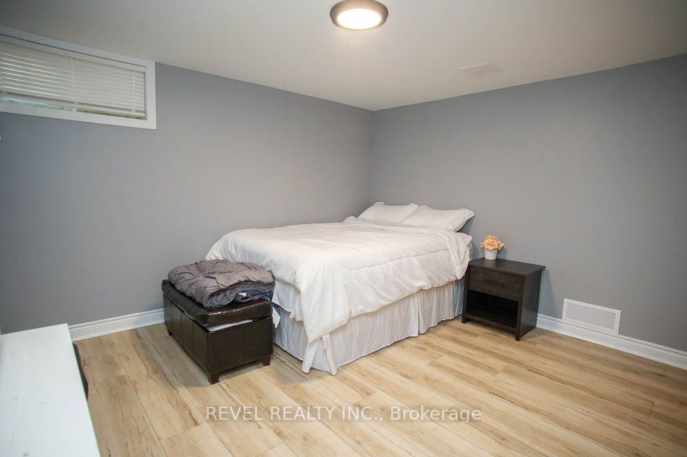 7 Cooper Court Property Photo 33