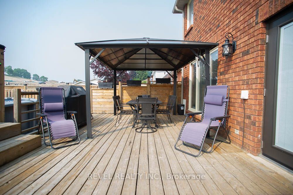 7 Cooper Court Property Photo 36