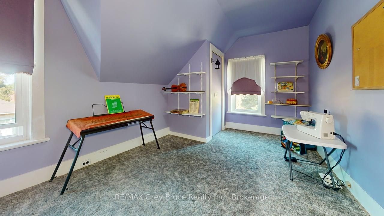 53 3rd Street S Property Photo 16