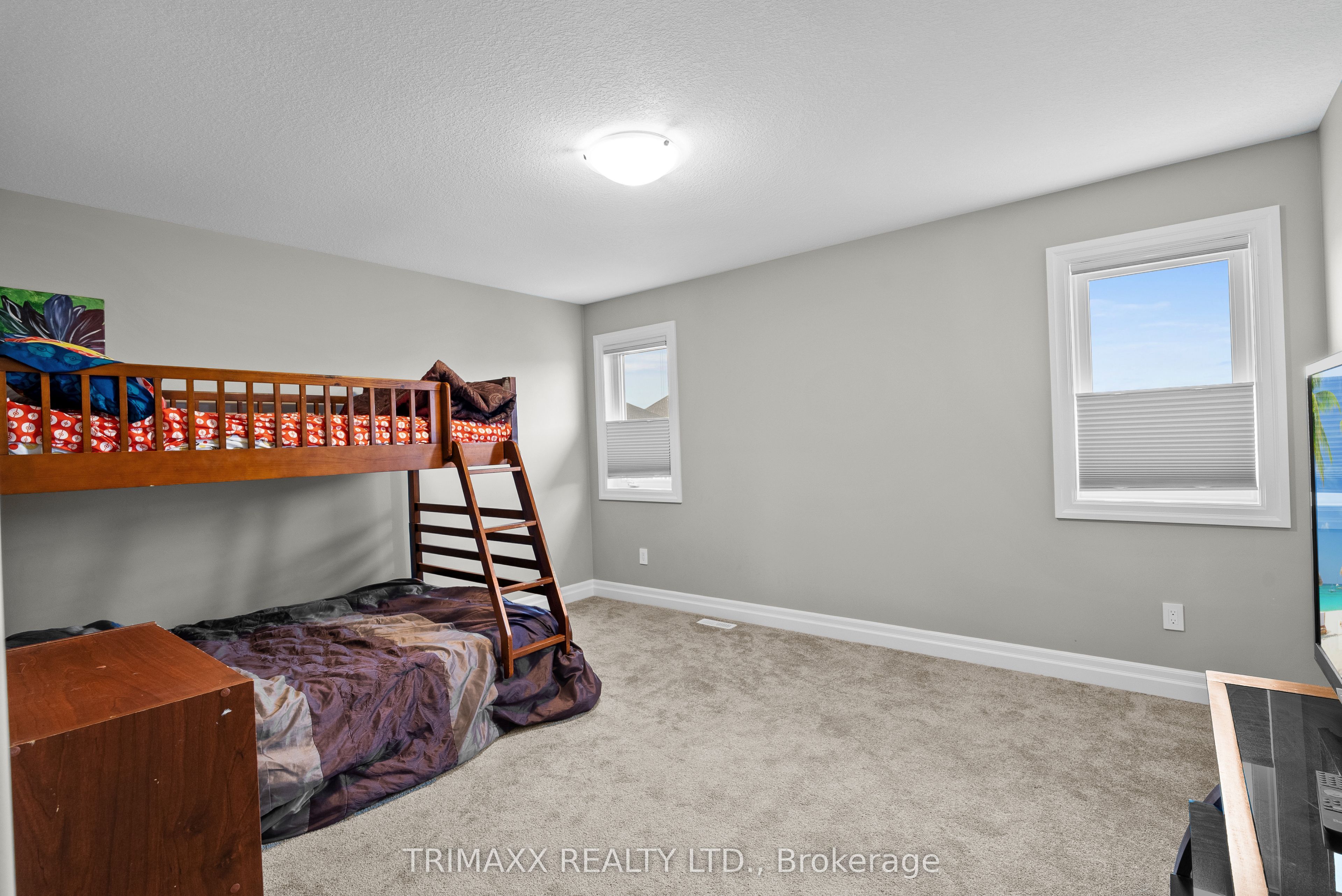 31 Thames Springs Crescent Property Photo 21