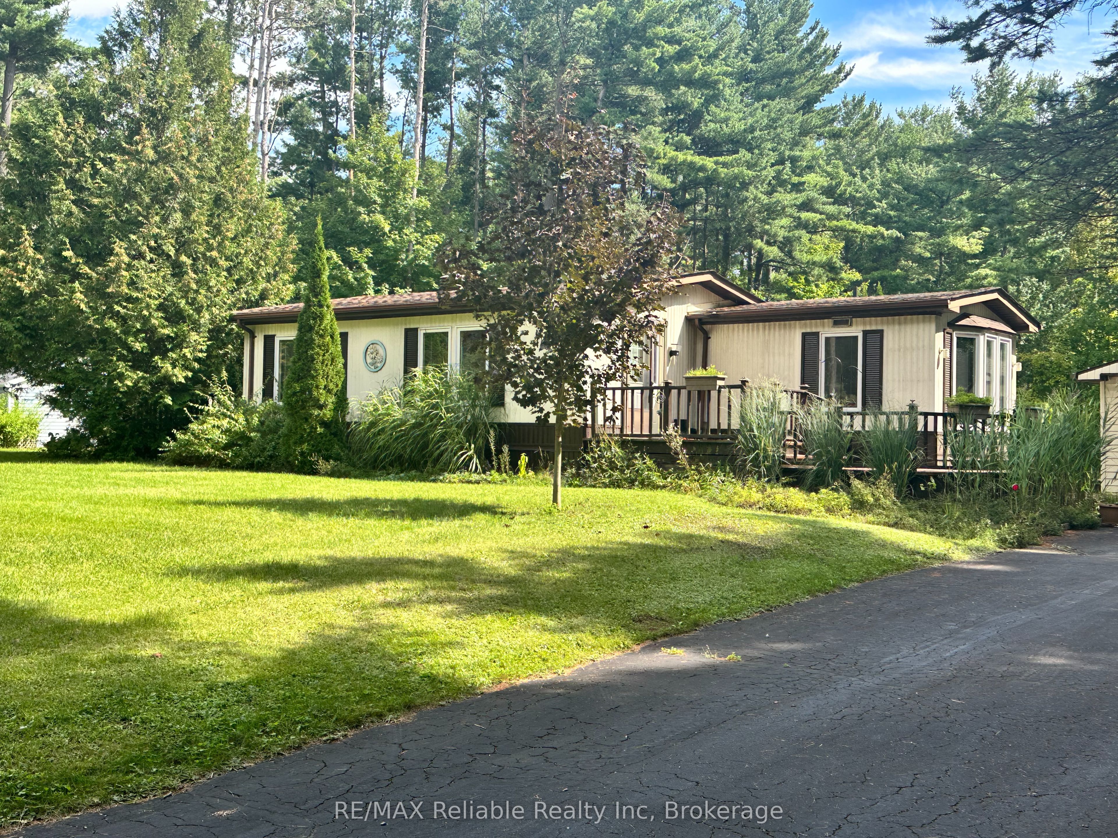 118 Tamarack Drive Property Photo 6