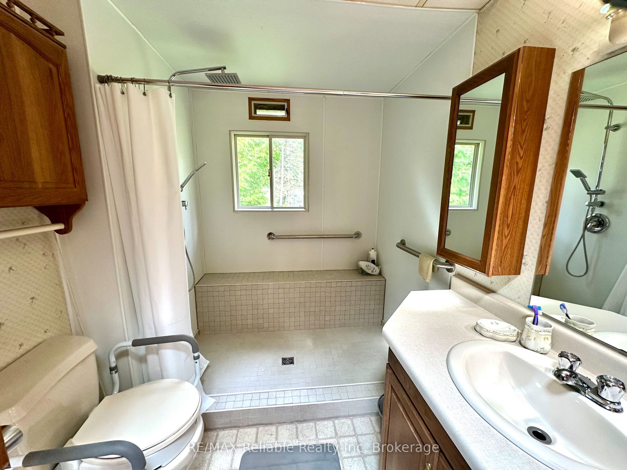 118 Tamarack Drive Property Photo 31