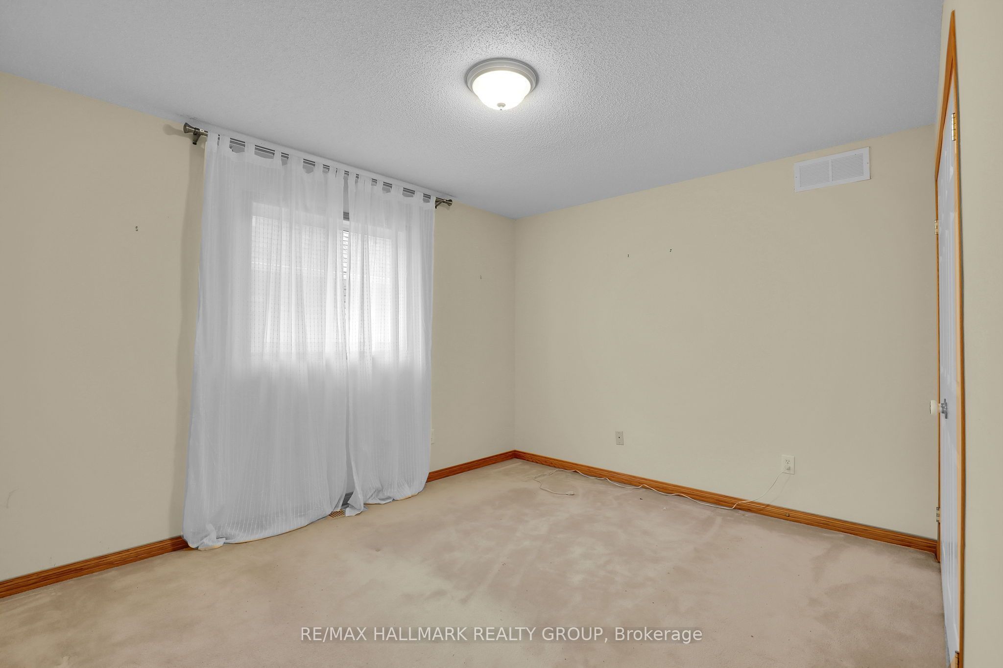 11 Riverstone Drive Property Photo 12