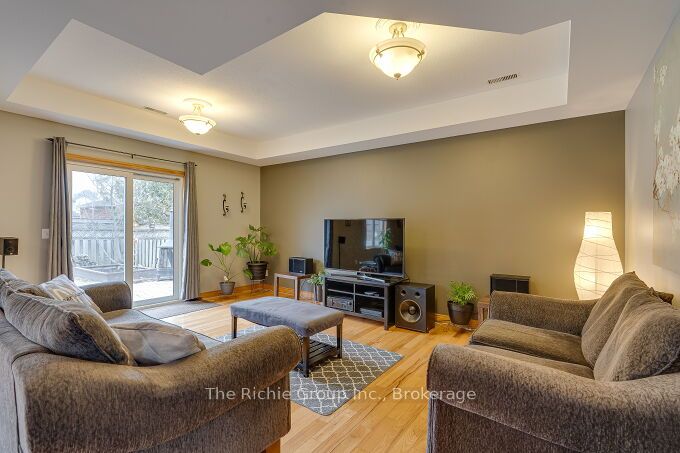 624 Cedar Street W Property Photo 20