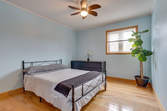 624 Cedar Street W Property Photo 28