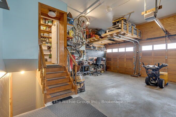 624 Cedar Street W Property Photo 35