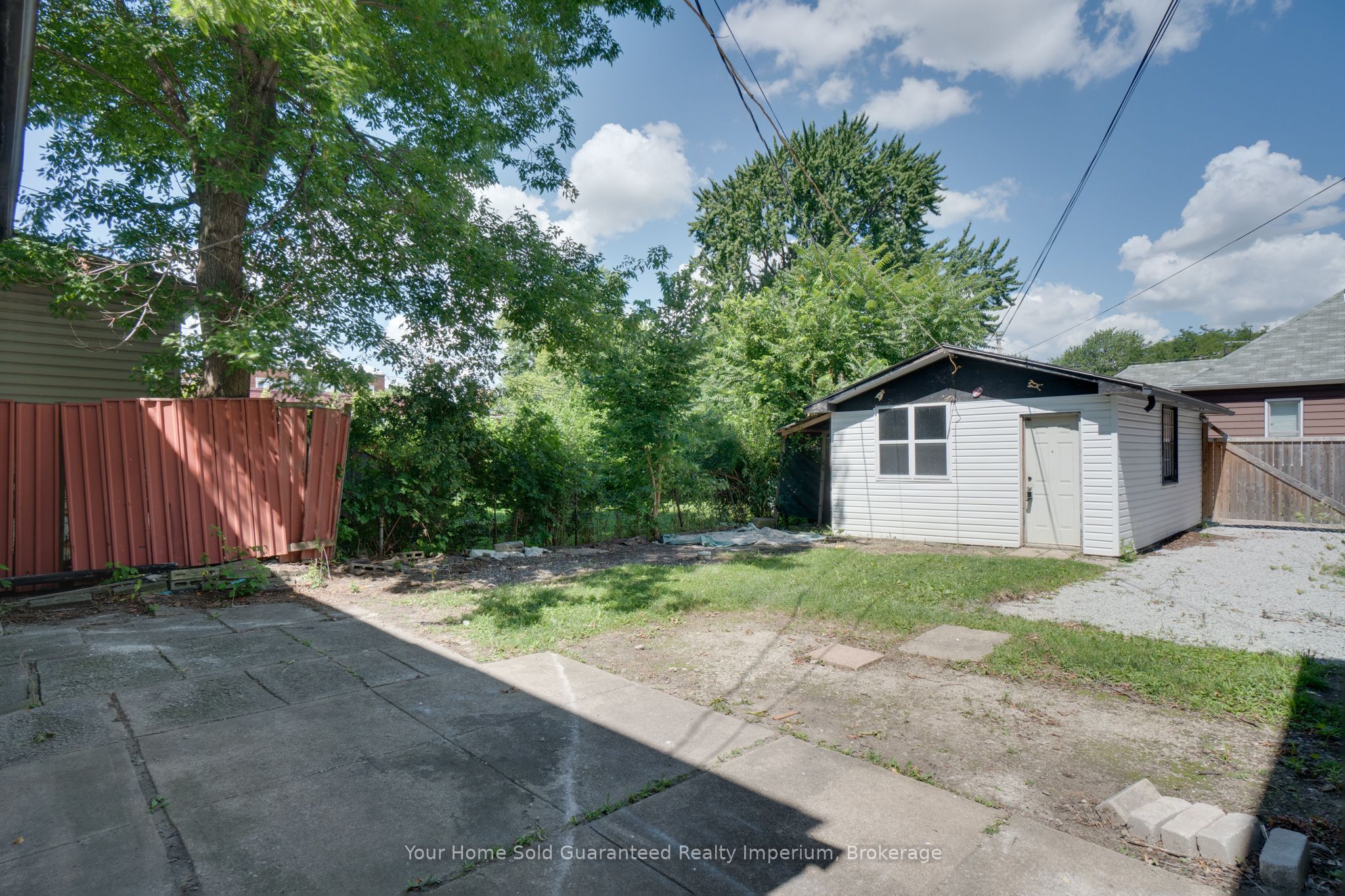 1420 University Avenue W Property Photo 29