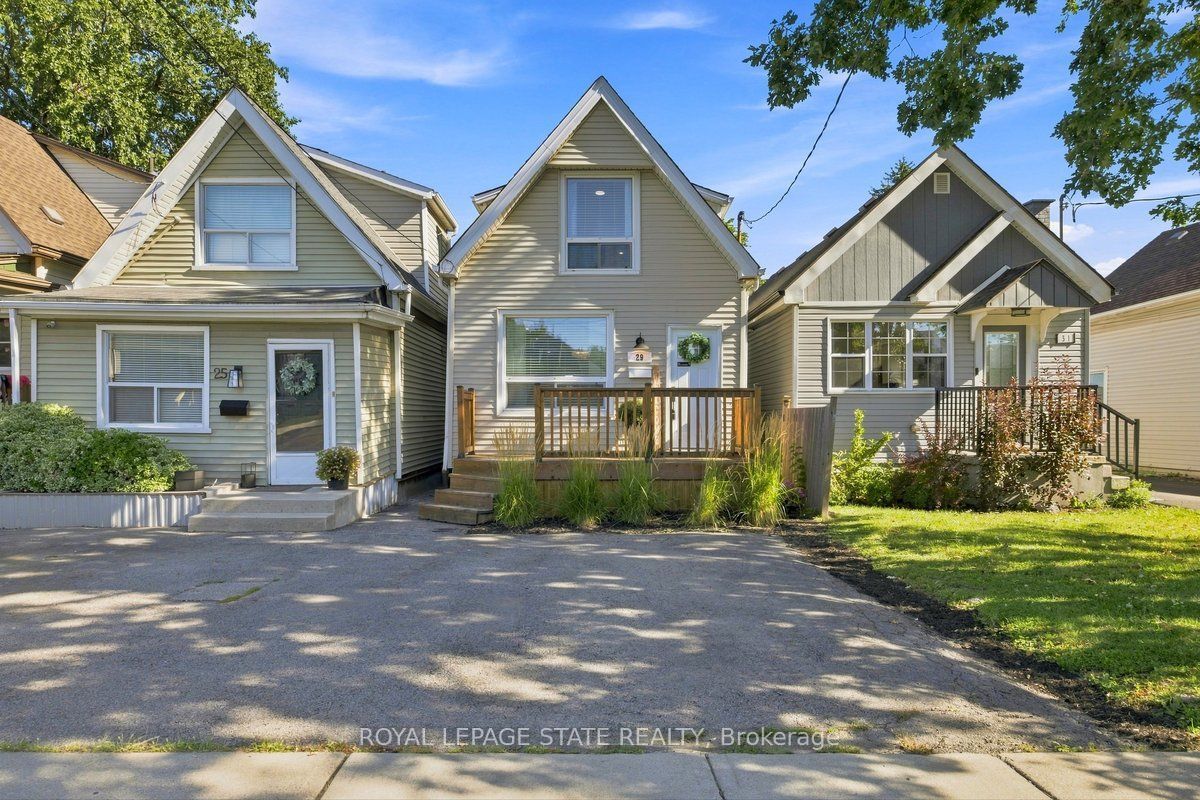 29 Newlands Avenue Property Photo 1