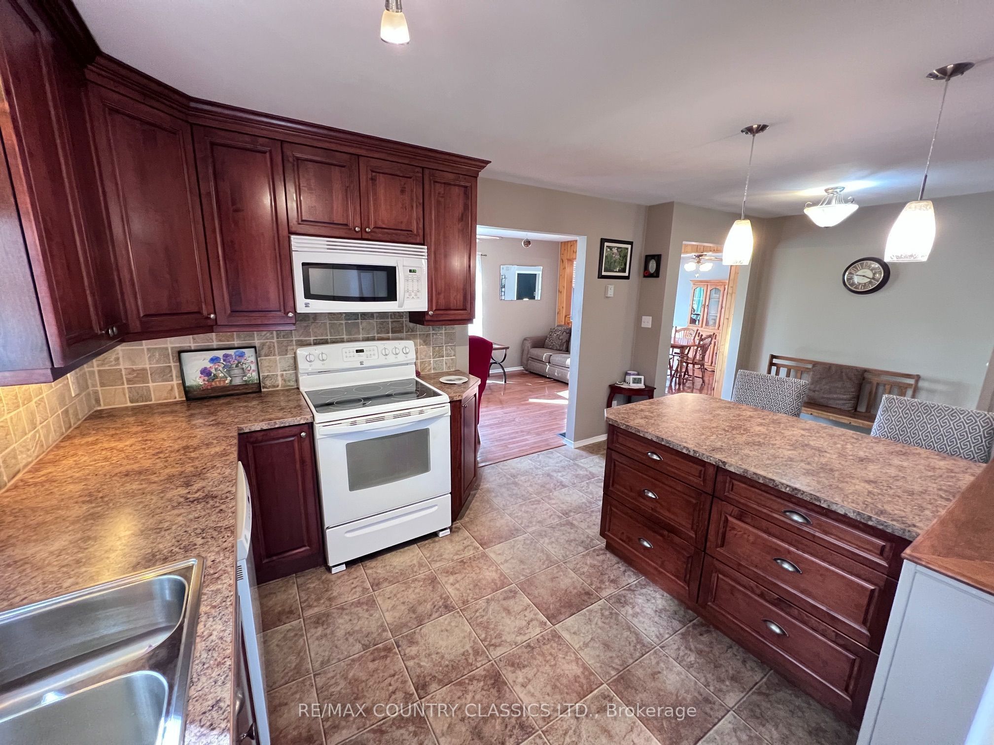 29 Brown Lane Property Photo 24
