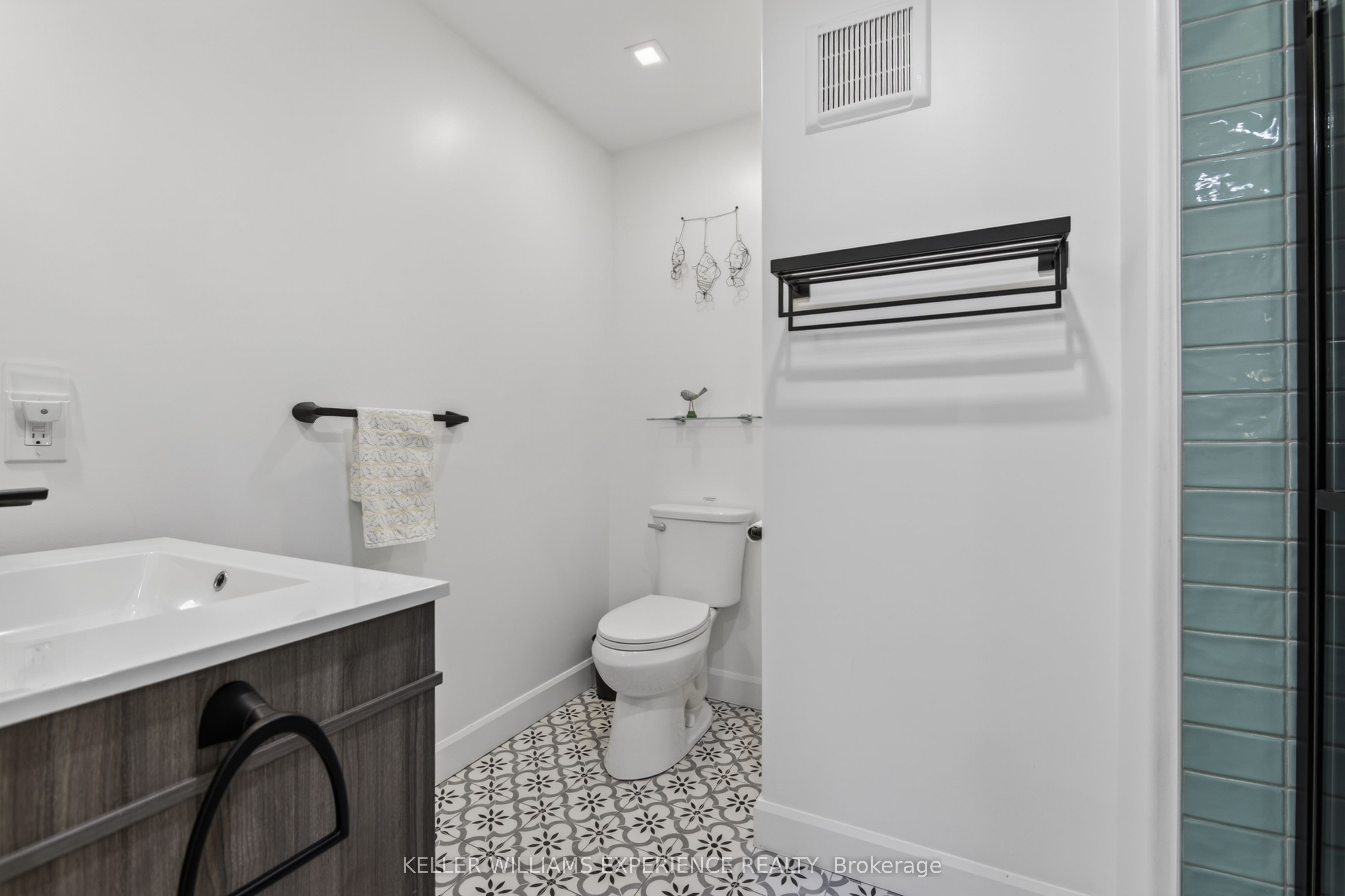 328 Cedar Avenue Property Photo 25