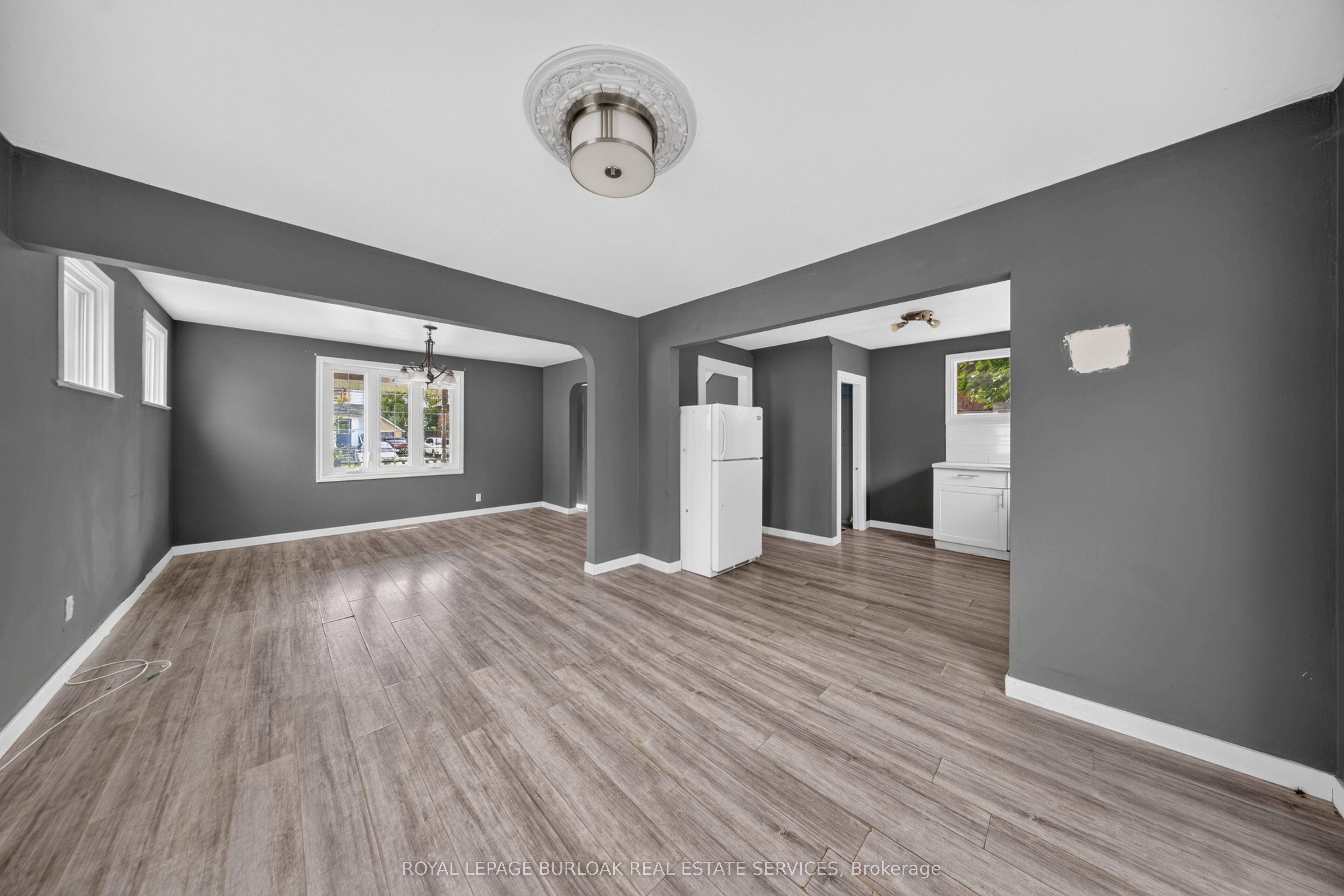 461 John Street Property Photo 7