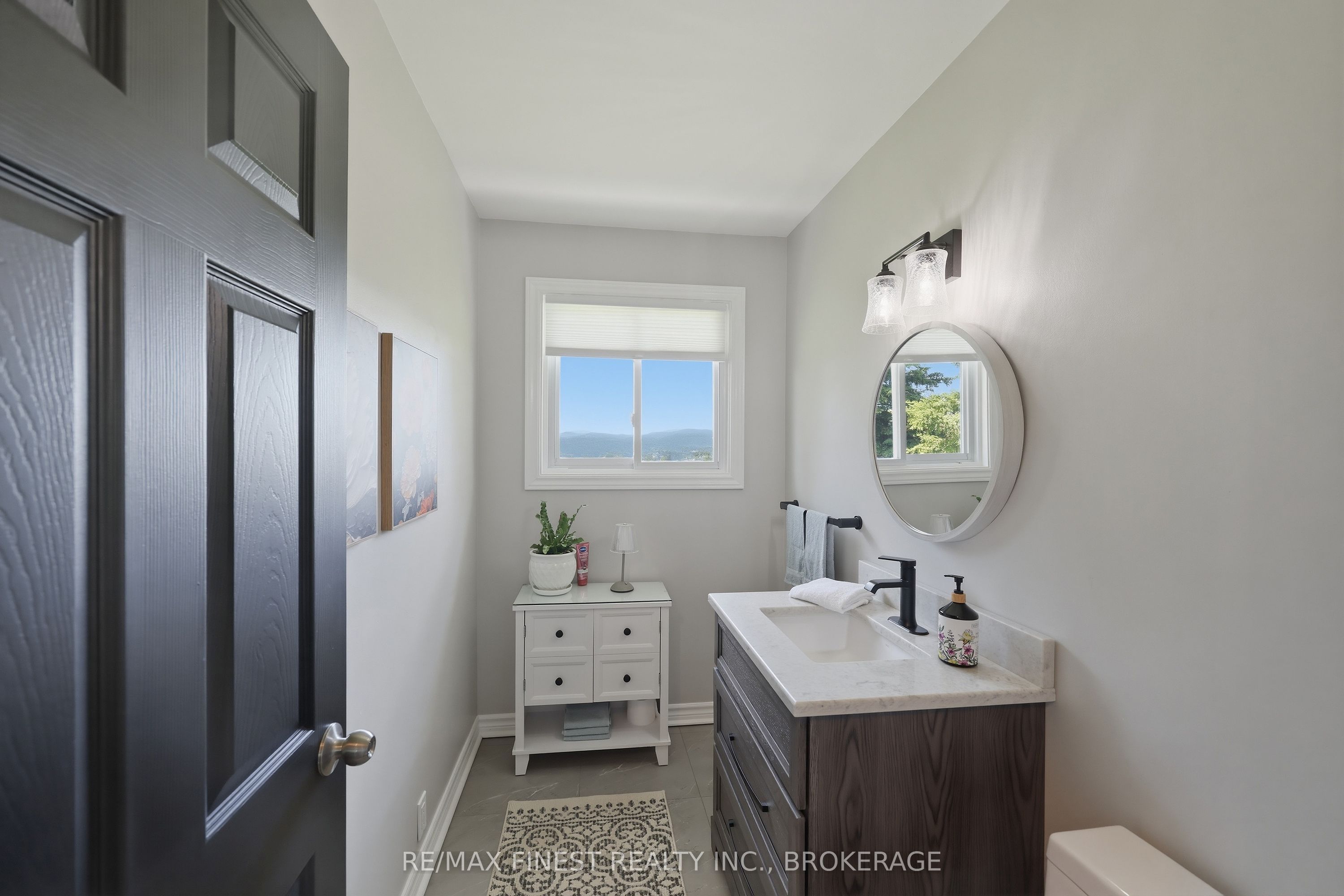 598 Petworth Road Property Photo 12