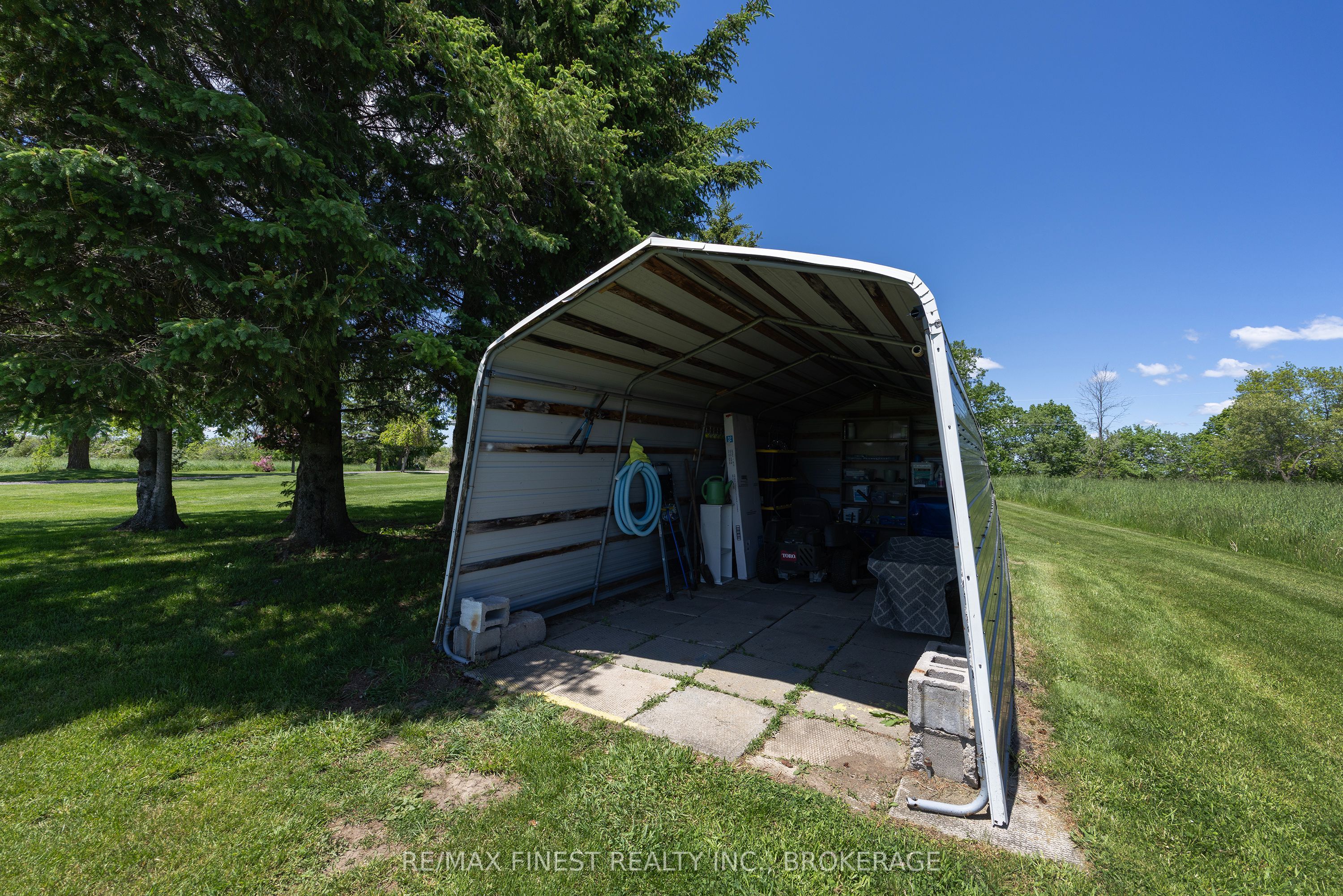 598 Petworth Road Property Photo 31
