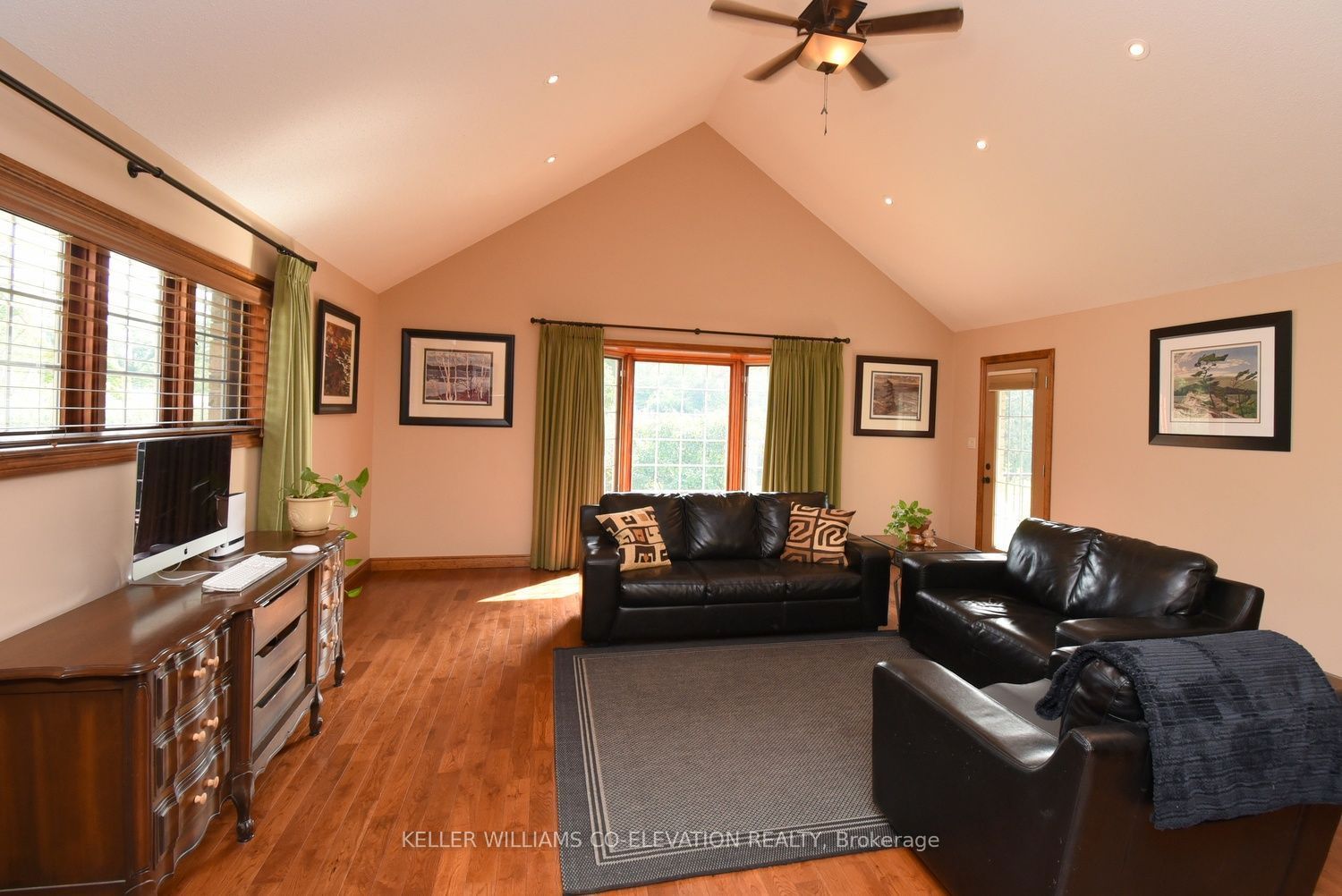 635 Millgrove Side Road Property Photo 2