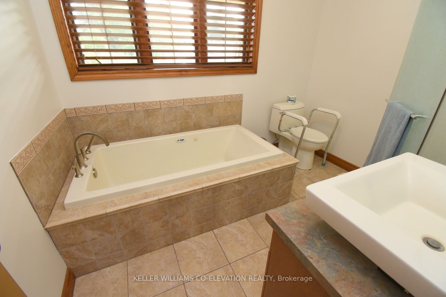 635 Millgrove Side Road Property Photo 31